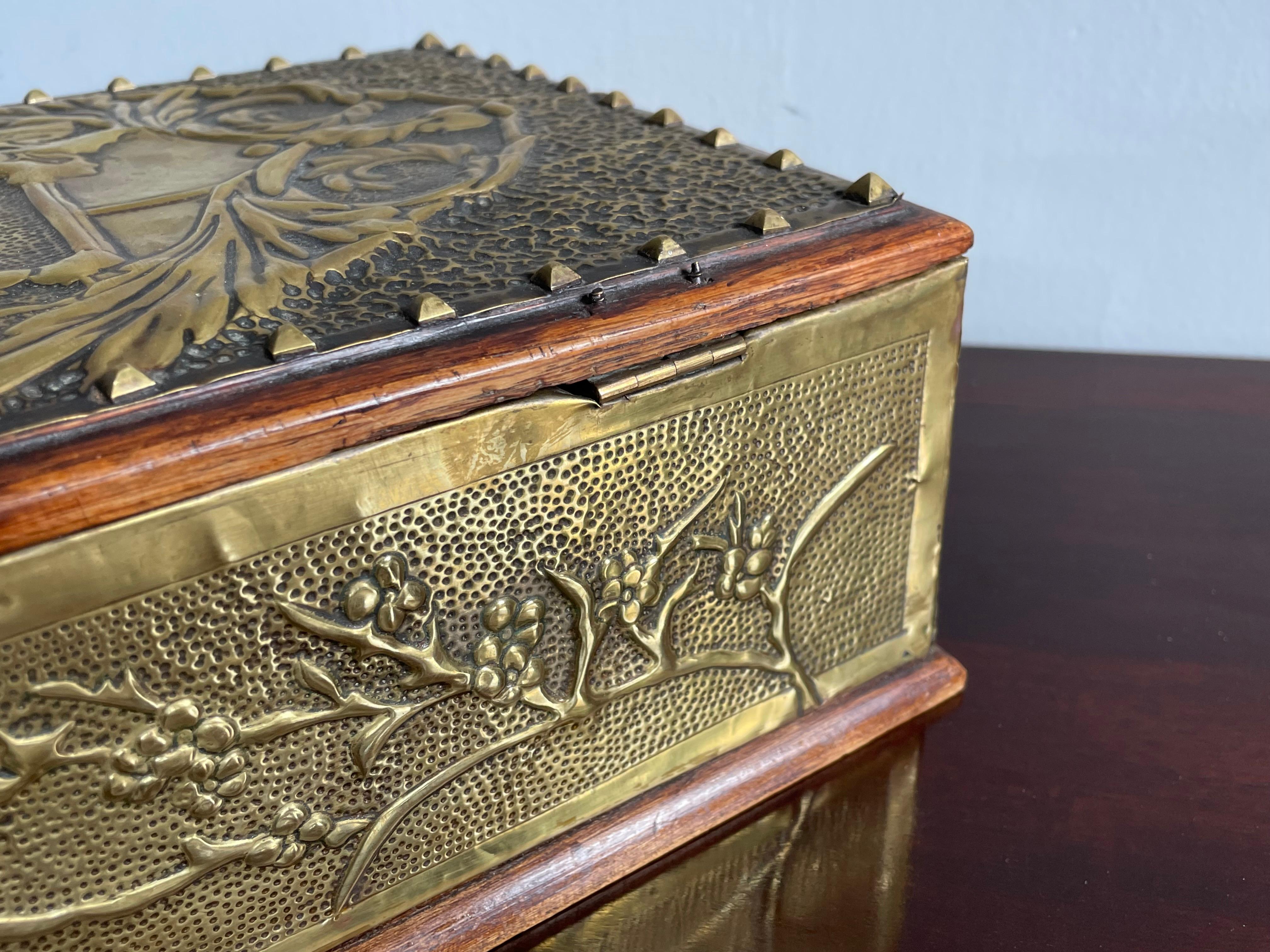 Antique Wooden Box w. Embossed Copper Japonisme Scene & Handcrafted Brass Nails For Sale 9
