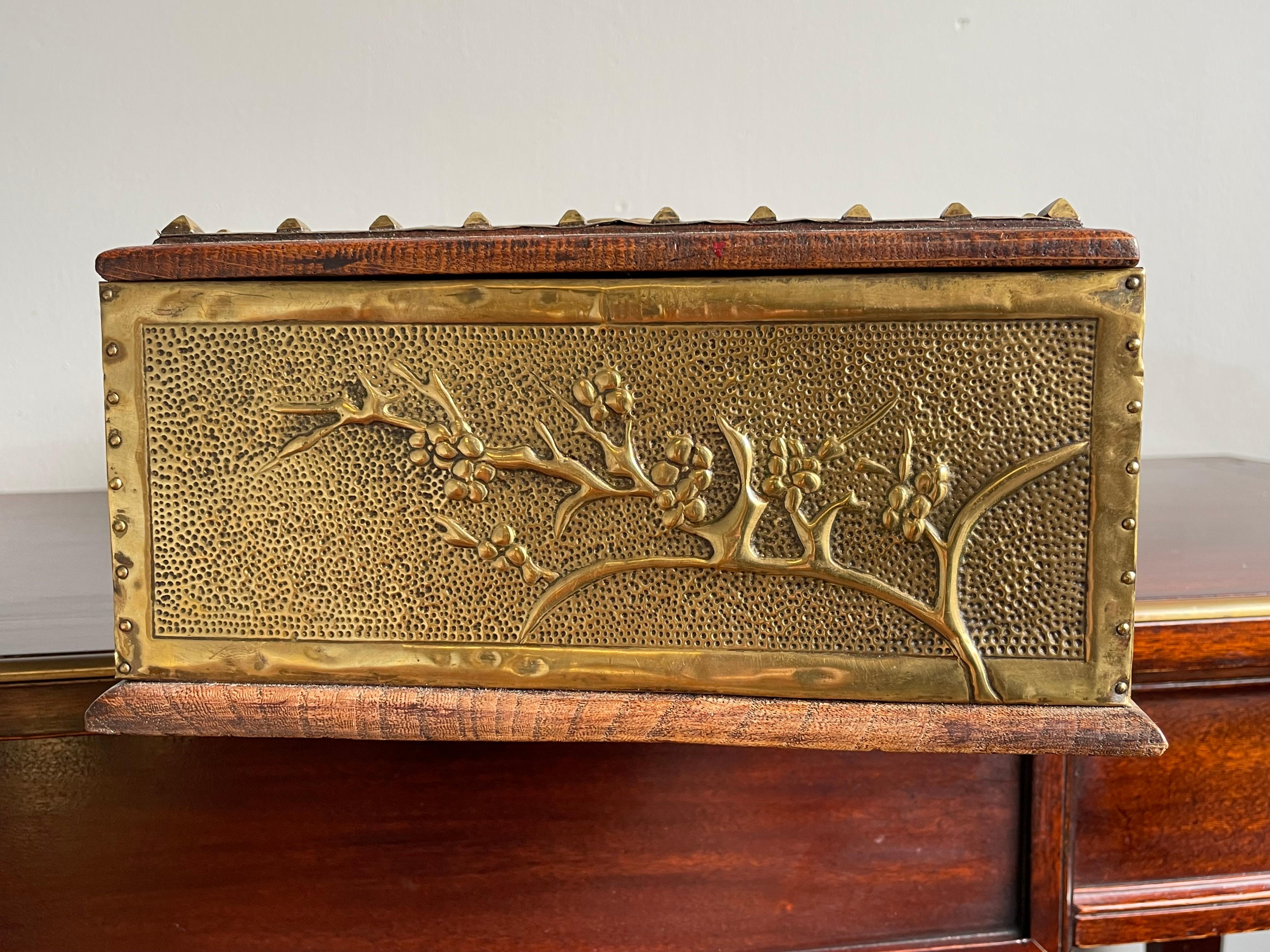 European Antique Wooden Box w. Embossed Copper Japonisme Scene & Handcrafted Brass Nails For Sale