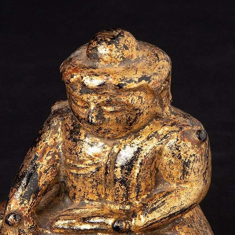 Antique Wooden Buddha Statue from Burma 9