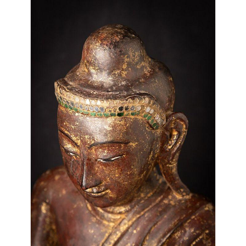 Antiker burmesischer Buddha aus Holz aus Burma im Angebot 9