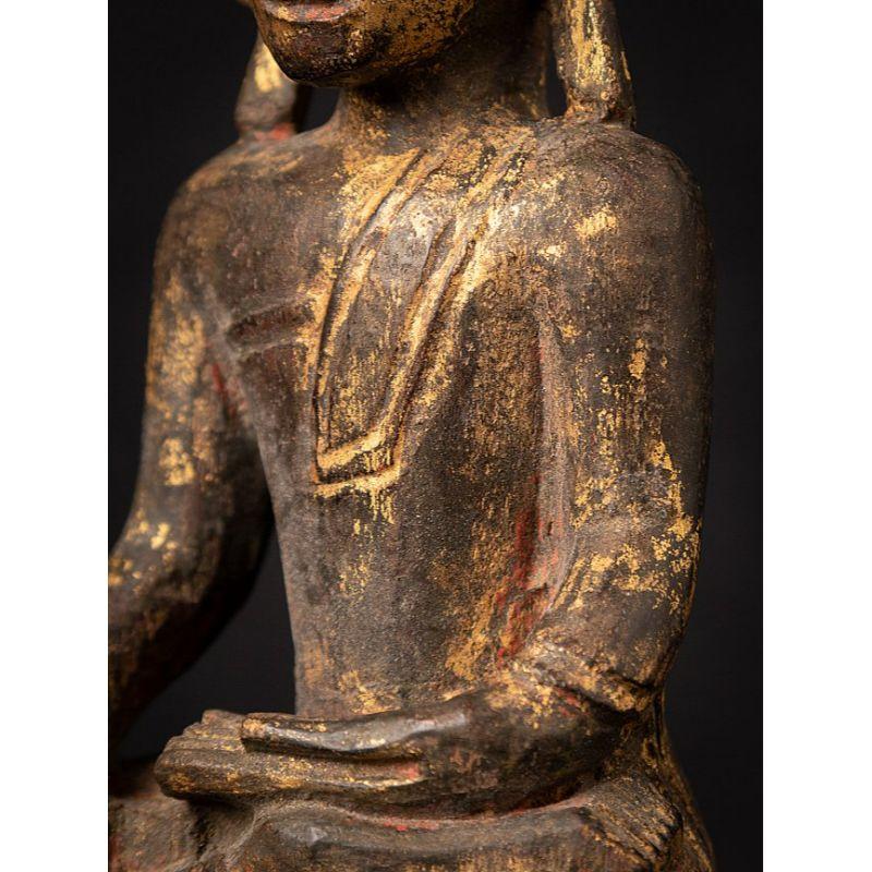 Antiker burmesischer Buddha aus Holz aus Burma im Angebot 12
