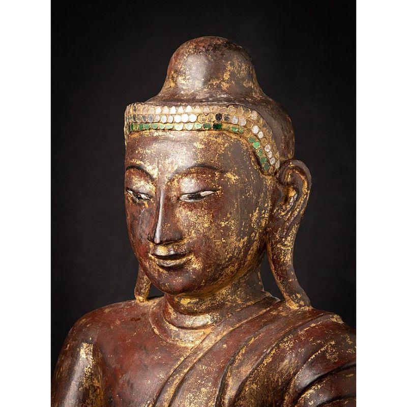 Antiker burmesischer Buddha aus Holz aus Burma im Angebot 1