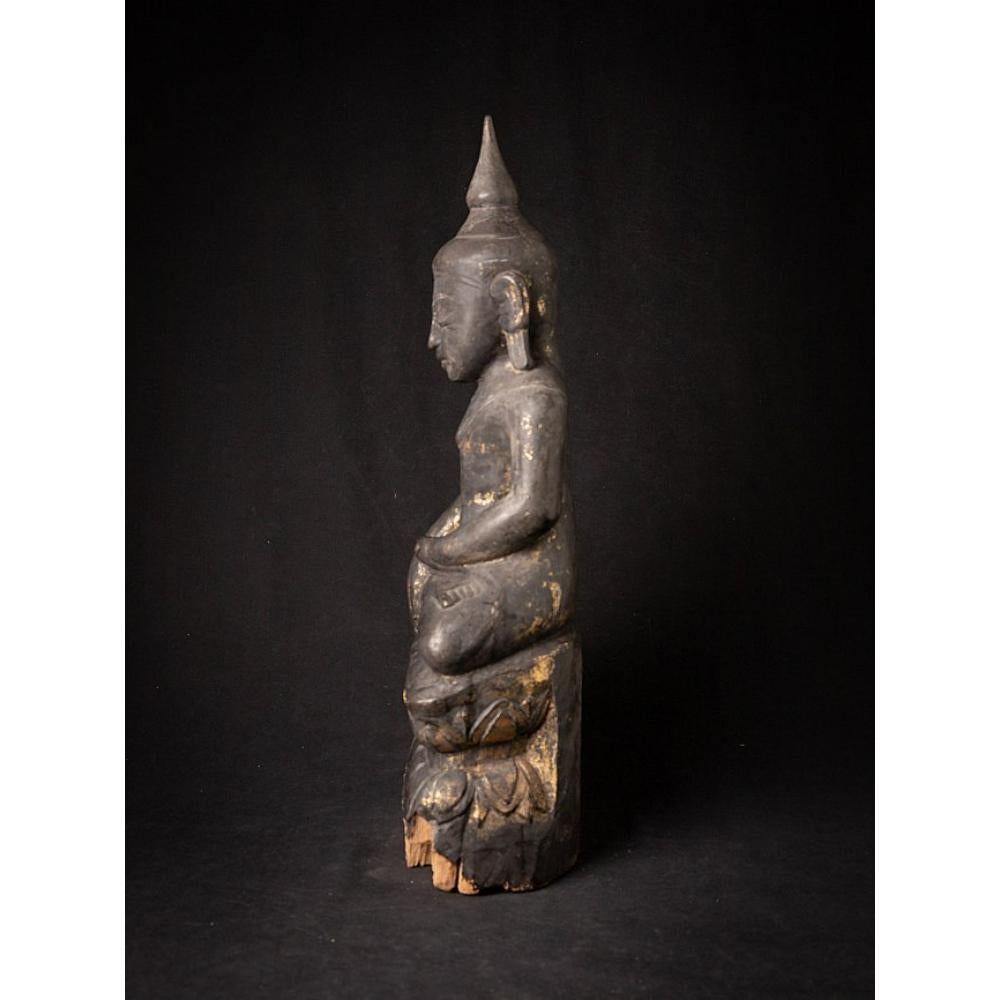 Antiker burmesischer Buddha aus Holz aus Burma im Angebot 2