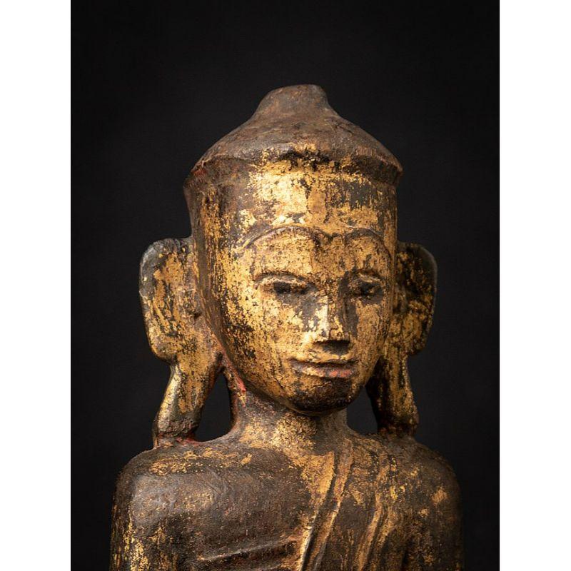 Antiker burmesischer Buddha aus Holz aus Burma im Angebot 3