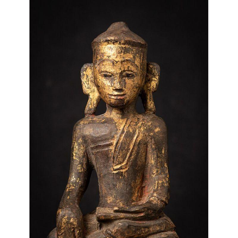 Antiker burmesischer Buddha aus Holz aus Burma im Angebot 4