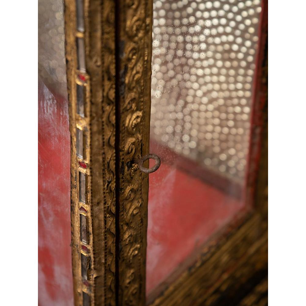 Ancien sanctuaire de Bouddha birman en bois de Birmanie en vente 5