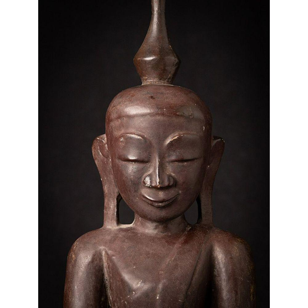 Antica statua di Buddha birmano in legno proveniente dalla Birmania in vendita 4