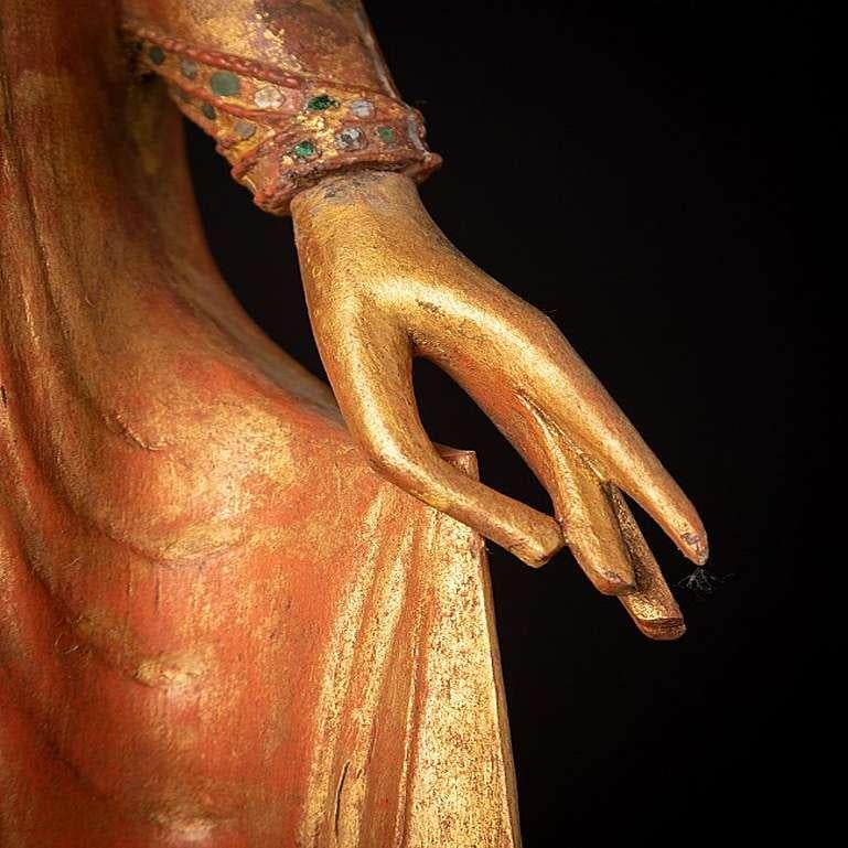 Ancienne statue de Bouddha birman en bois de Birmanie en vente 14