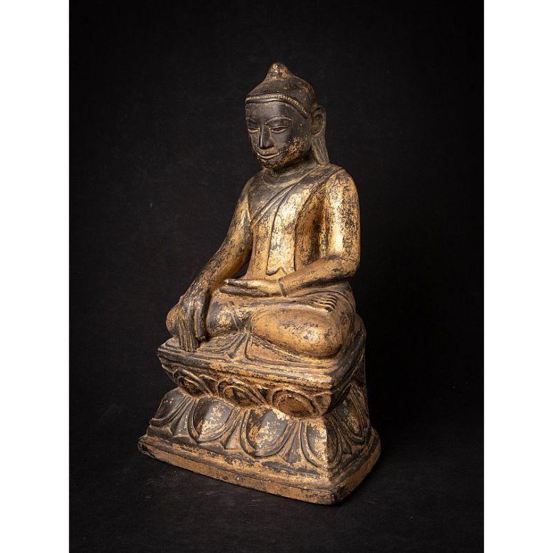 Material: wood
46 cm high 
28,5 cm wide and 20,5 cm deep
Weight: 4.260 kgs
With traces of the original 24 krt. gold
Ava style
Bhumisparsha mudra
Originating from Burma
16th century
Special !

