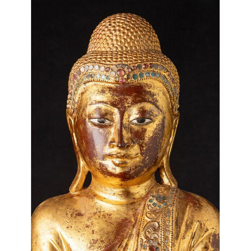 Antique Wooden Burmese Buddha Statue from Burma In Good Condition For Sale In DEVENTER, NL