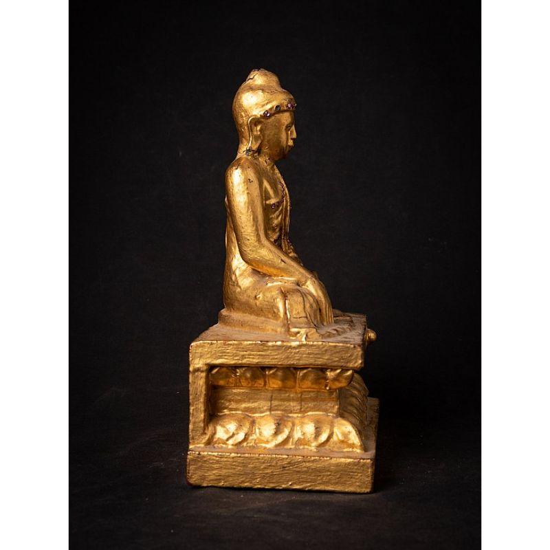 Antike burmesische Buddha-Statue aus Holz aus Burma (19. Jahrhundert) im Angebot