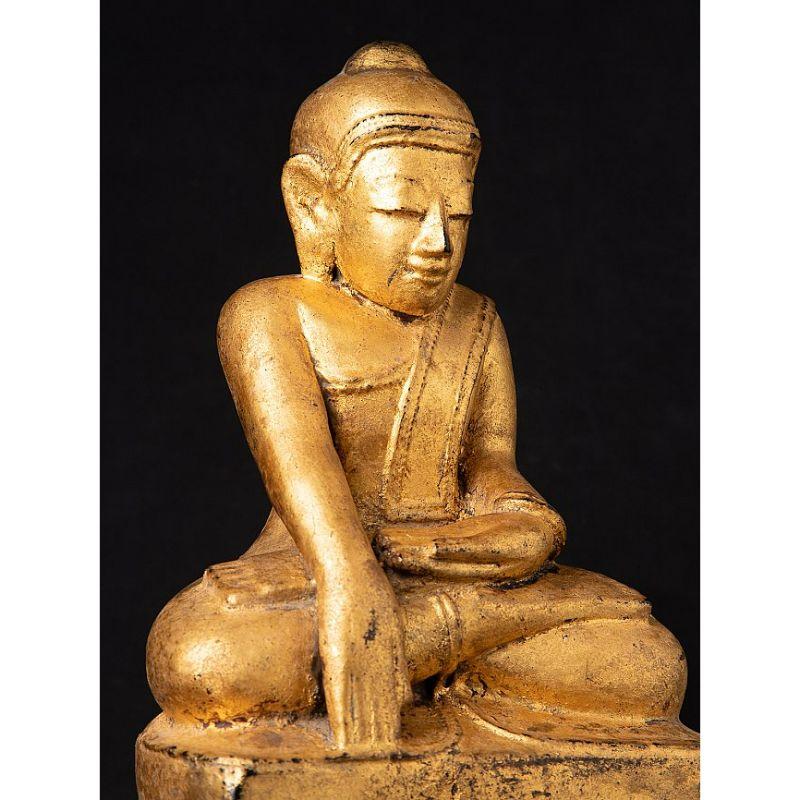 Antike burmesische Buddha-Statue aus Holz aus Burma im Angebot 2