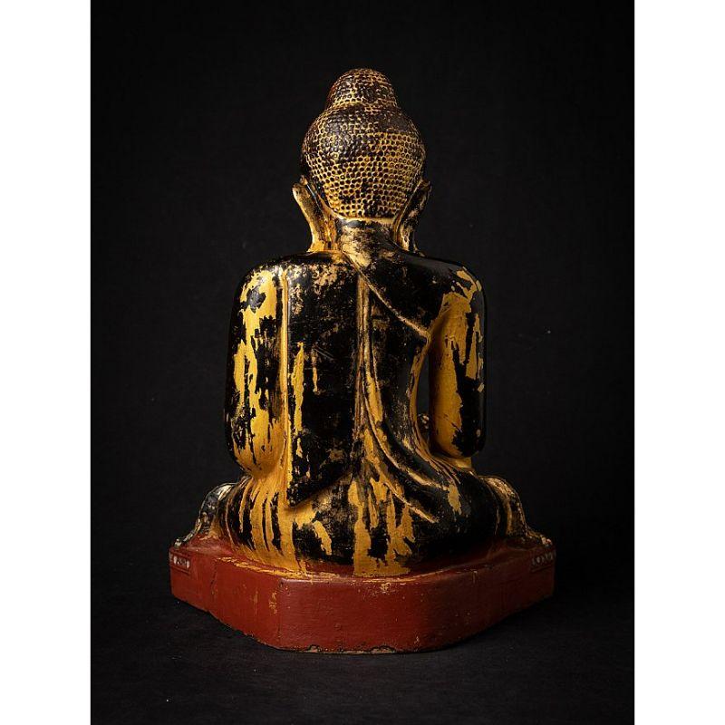 Antique wooden Burmese Buddha statue from Burma For Sale 3