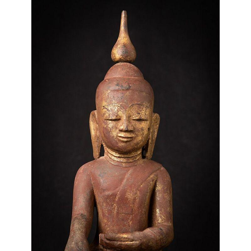 Ancienne statue de Bouddha birman en bois de Birmanie en vente 4