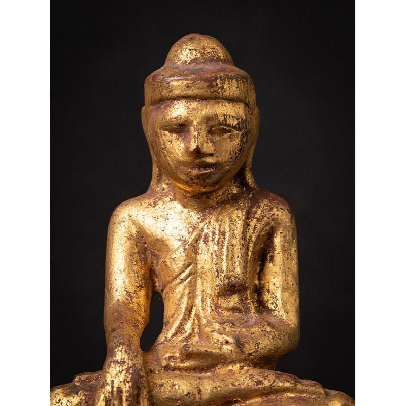 Antique wooden Burmese Buddha statue from Burma For Sale 4