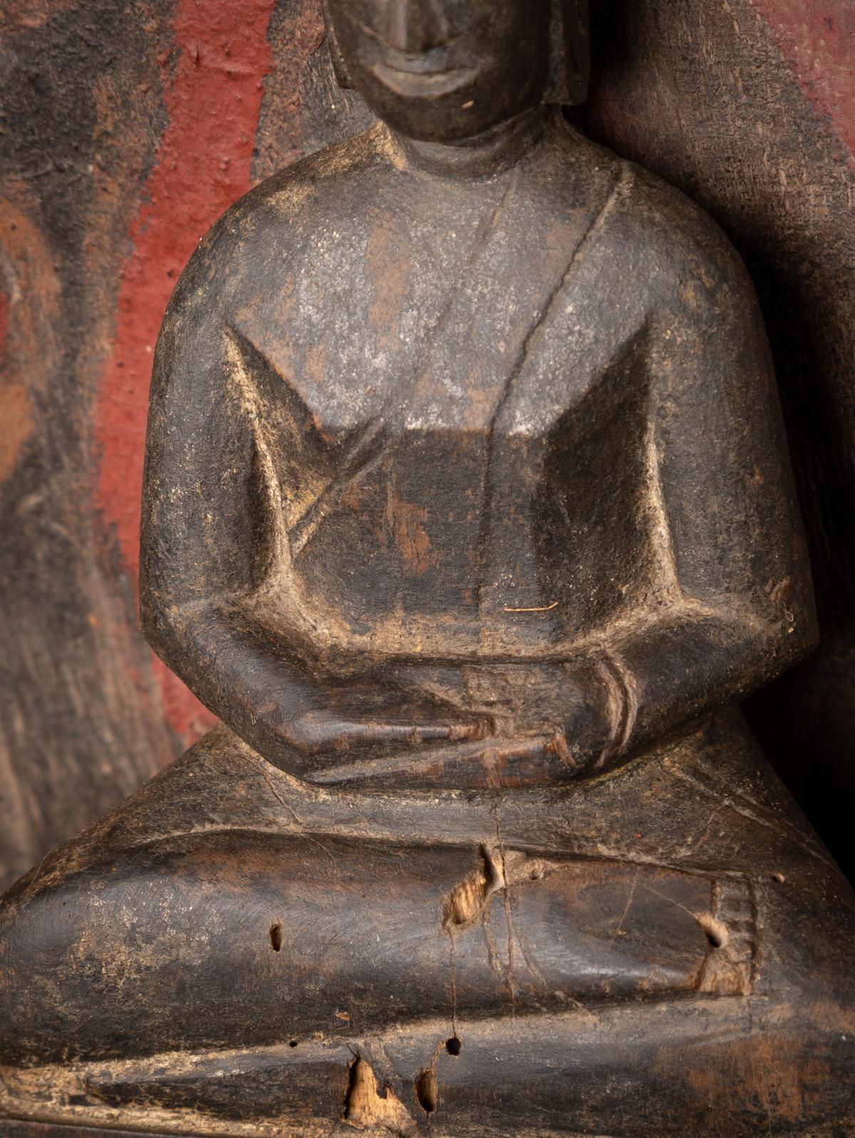 Indien Statue de Bouddha antique en bois de Birmanie - OriginalBuddhas en vente