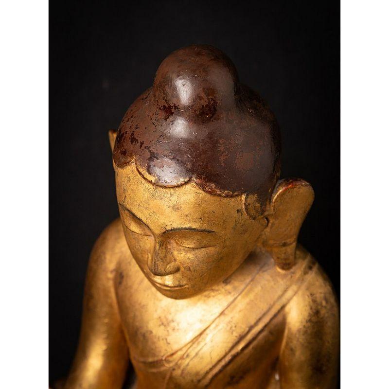 Antiker burmesischer Lotus-Buddha aus Holz aus Burma im Angebot 9