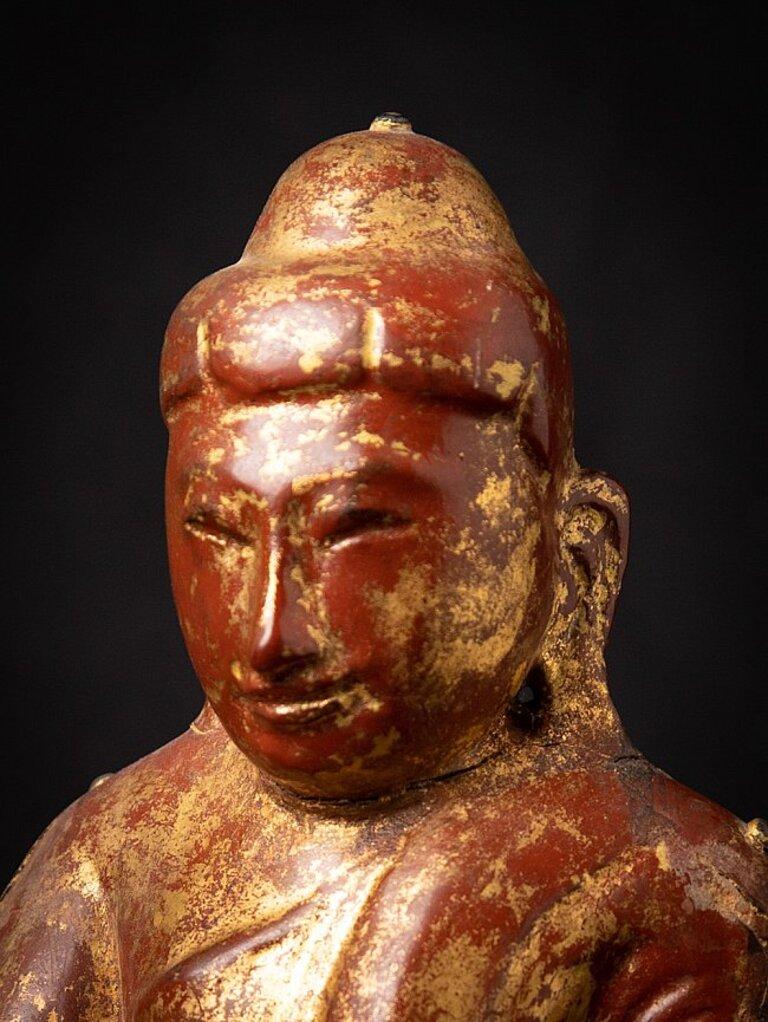 Antique wooden Burmese Lotus Buddha from Burma For Sale 9