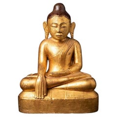 Antiker burmesischer Lotus-Buddha aus Holz aus Burma