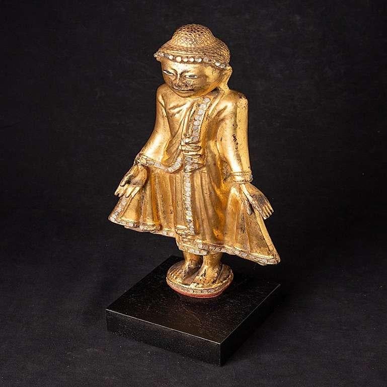 Bouddha de Mandalay birman ancien en bois de Birmanie en vente 8