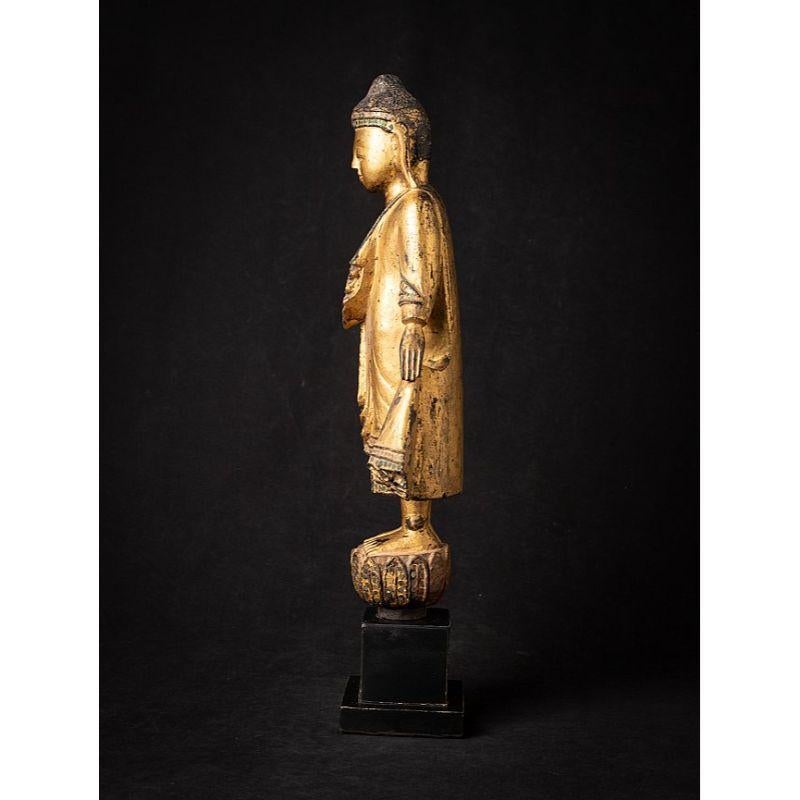 Antique Wooden Burmese Mandalay Buddha from Burma In Good Condition For Sale In DEVENTER, NL