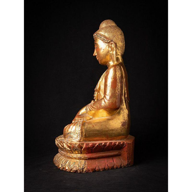 Birmano Antico Buddha birmano in legno di Mandalay proveniente dalla Birmania in vendita