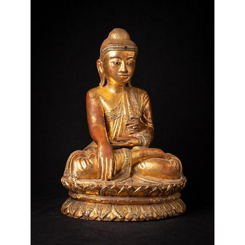Legno Antico Buddha birmano in legno di Mandalay proveniente dalla Birmania in vendita
