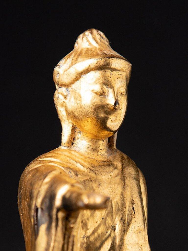 Antique wooden Burmese Mandalay Buddha from Burma For Sale 3