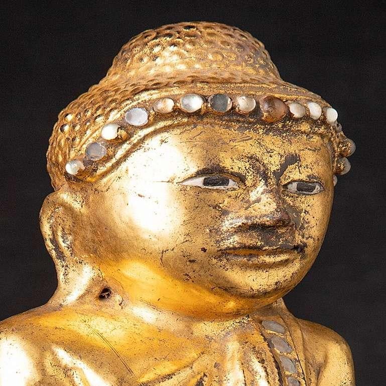Antique wooden Burmese Mandalay Buddha from Burma For Sale 3
