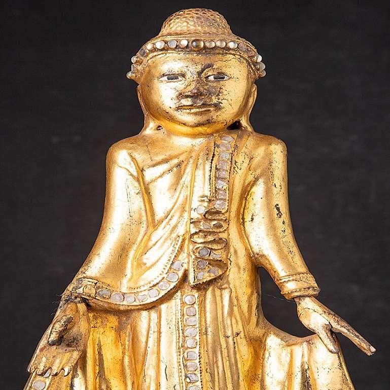 Antique wooden Burmese Mandalay Buddha from Burma For Sale 4