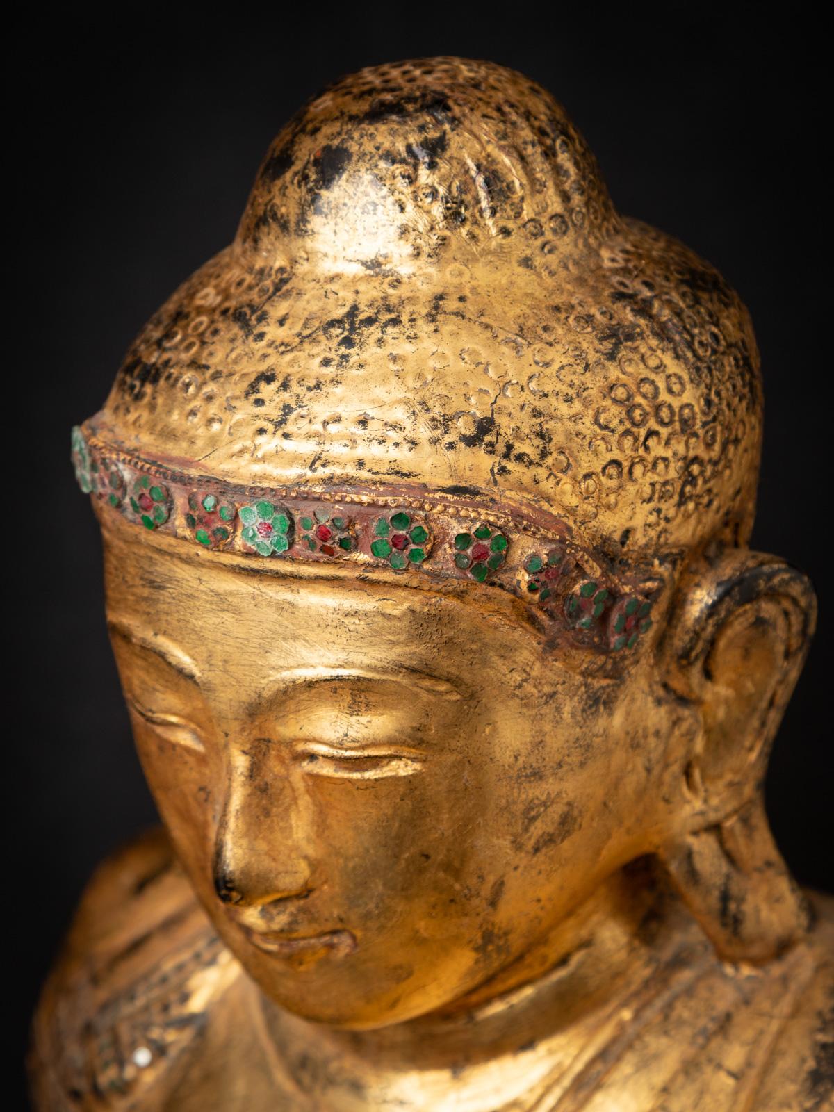 Birman statue de Bouddha birman de Mandalay en bois ancien en vente