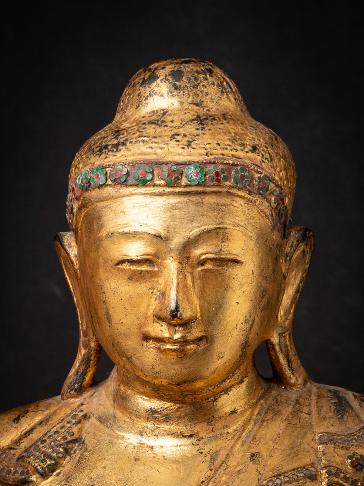 statue de Bouddha birman de Mandalay en bois ancien Bon état - En vente à DEVENTER, NL
