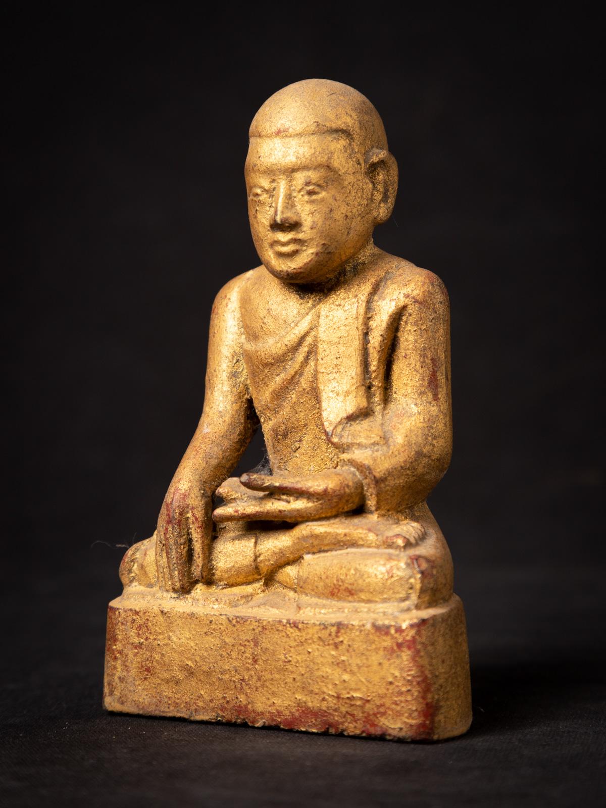 Ancien moine birman en bois de Birmanie Bon état - En vente à DEVENTER, NL