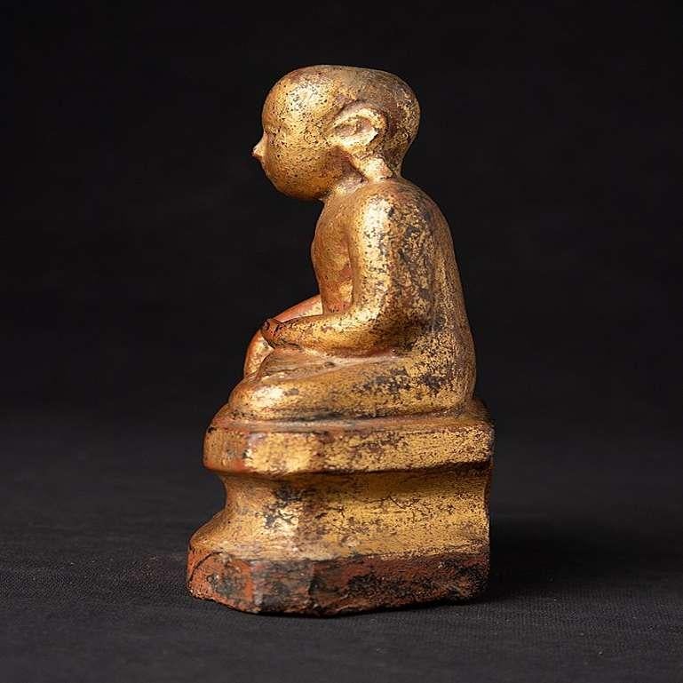 Antique Wooden Burmese Monk Statue from Burma In Good Condition For Sale In DEVENTER, NL
