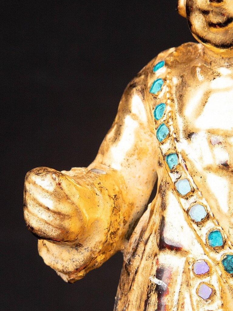 statue ancienne en bois de Birmanie Nat de Birmanie en vente 11