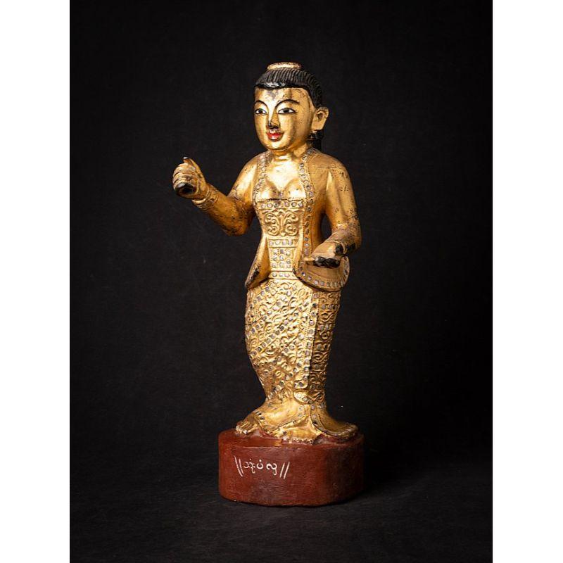 Material: wood
52,5 cm high 
20,5 cm wide and 16,8 cm deep
Weight: 3.528 kgs
Gilded with 24 krt. gold
Originating from Burma
19th Century.

