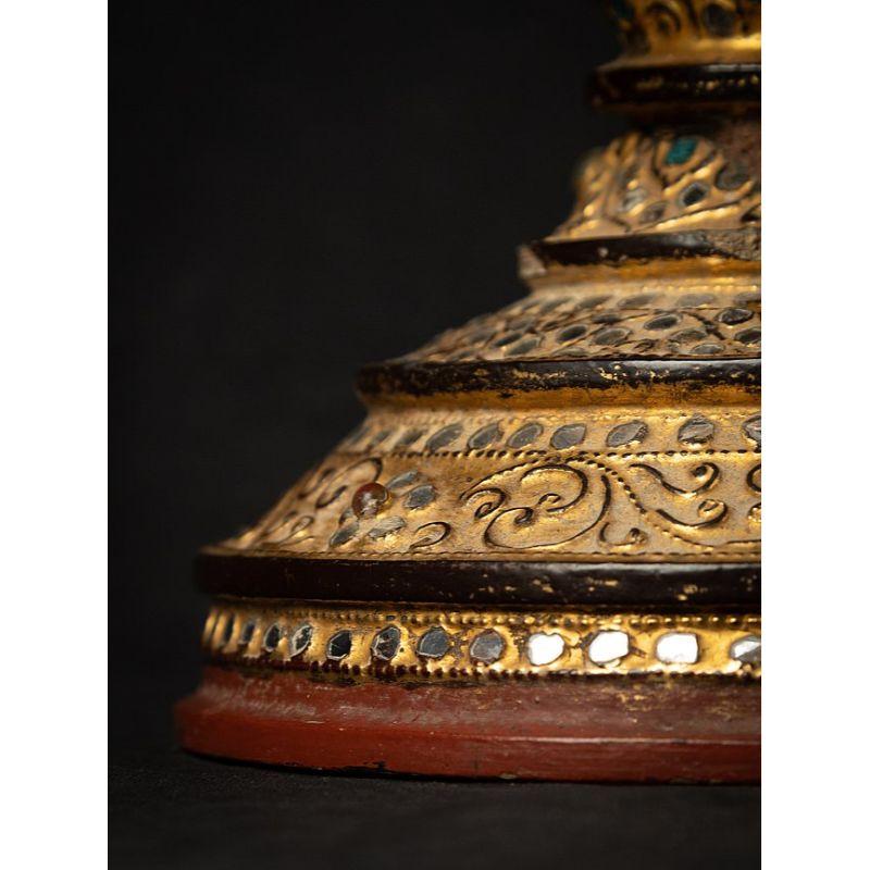 Antikes burmesisches Angebotsgefäß aus Holz aus Burma im Angebot 10