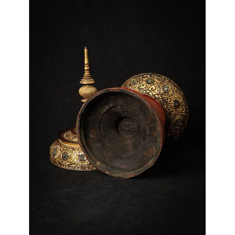 Antique Wooden Burmese Offering Vessel from Burma For Sale 1