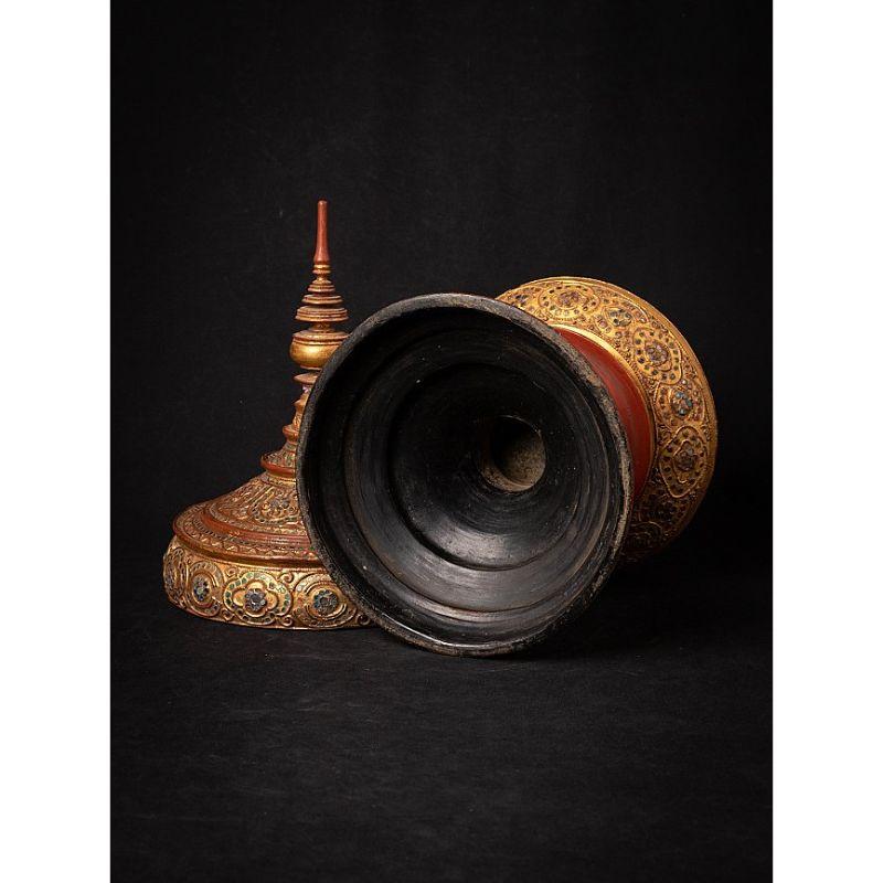 Antique Wooden Burmese Offering Vessel from Burma For Sale 1