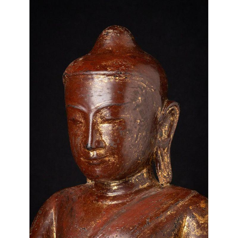 Antike burmesische Pinya-Buddha-Statue aus Holz aus Burma im Angebot 7