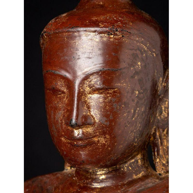 Antike burmesische Pinya-Buddha-Statue aus Holz aus Burma im Angebot 10