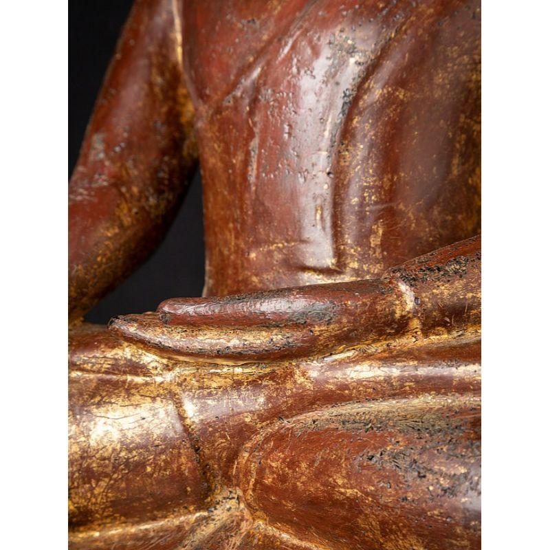 Antike burmesische Pinya-Buddha-Statue aus Holz aus Burma im Angebot 12