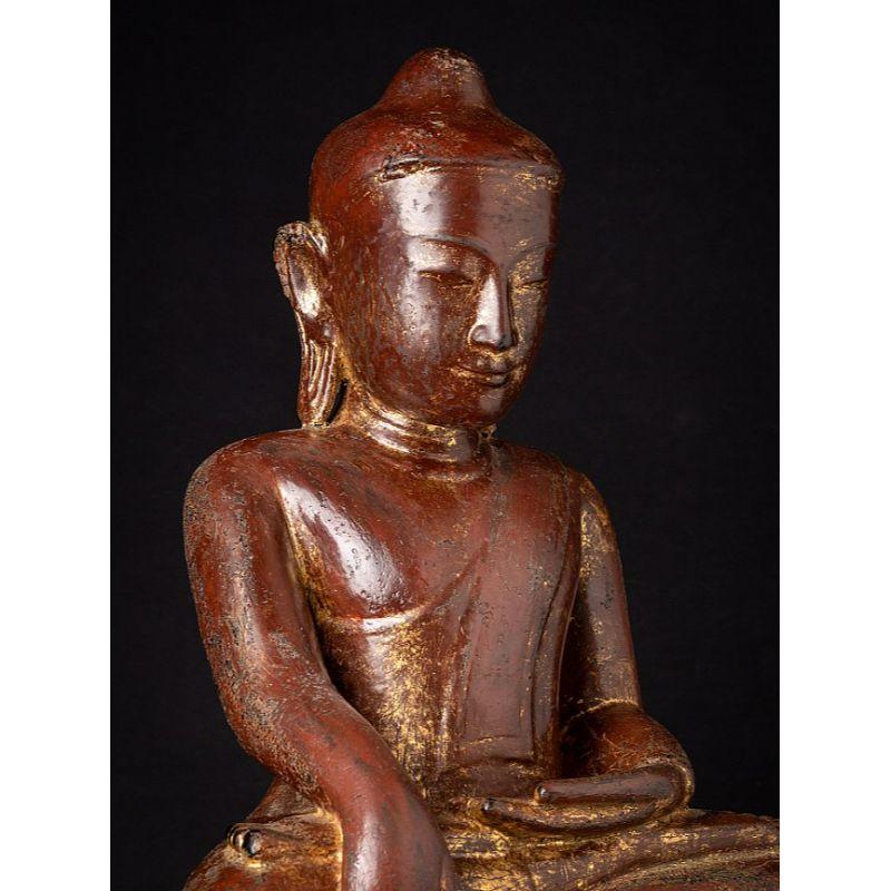 Antike burmesische Pinya-Buddha-Statue aus Holz aus Burma im Angebot 2
