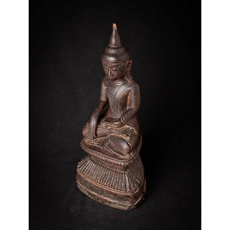 Antique wooden Burmese Shan Buddha from Burma For Sale 8
