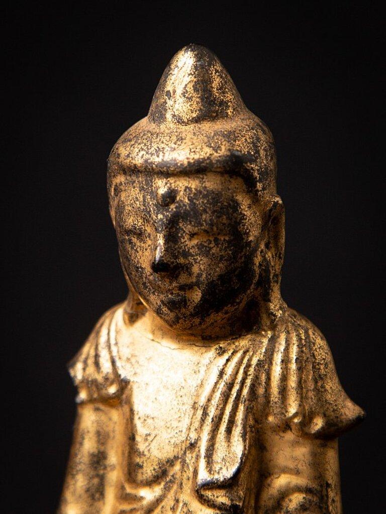 Antiker burmesischer Shan-Buddha aus Holz aus Burma im Angebot 9