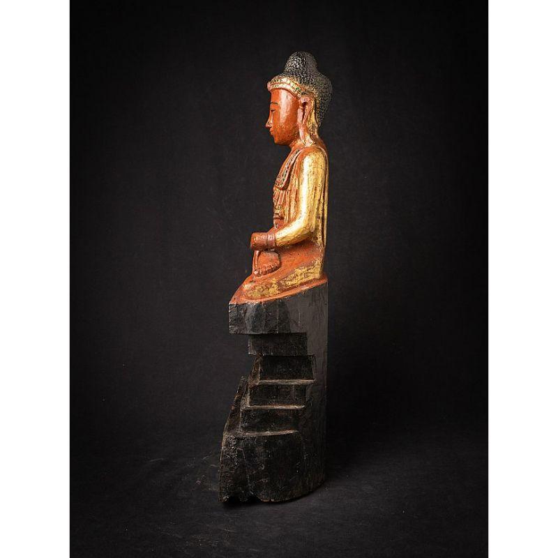 Antique Wooden Burmese Shan Buddha from Burma In Good Condition For Sale In DEVENTER, NL