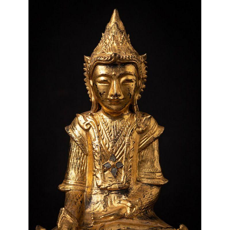 Antique wooden Burmese Shan Buddha from Burma For Sale 4