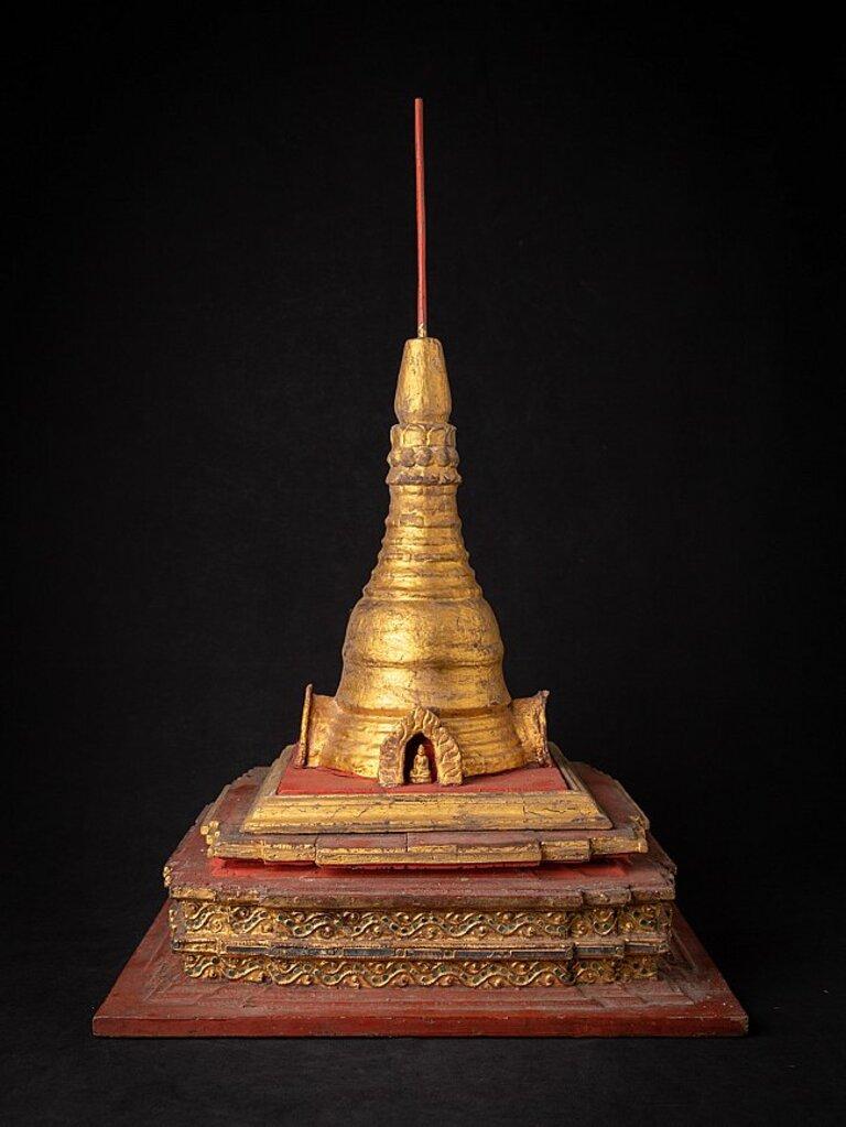 Antique Wooden Burmese Stupa from Burma In Good Condition For Sale In DEVENTER, NL