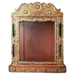 Antico tempio birmano in legno proveniente dalla Birmania