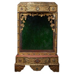 Antico tempio birmano in legno proveniente dalla Birmania, Buddha originali